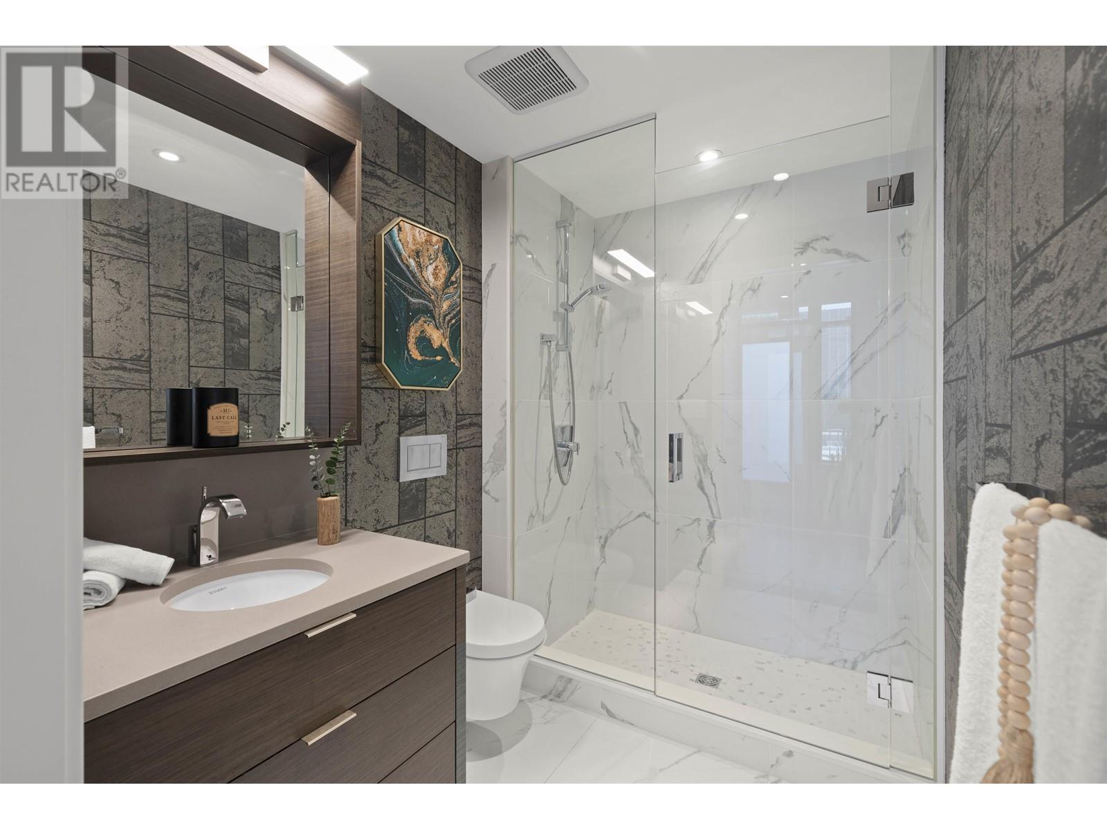 Listing Picture 13 of 40 : 1672 PULLMAN PORTER STREET, Vancouver / 溫哥華 - 魯藝地產 Yvonne Lu Group - MLS Medallion Club Member