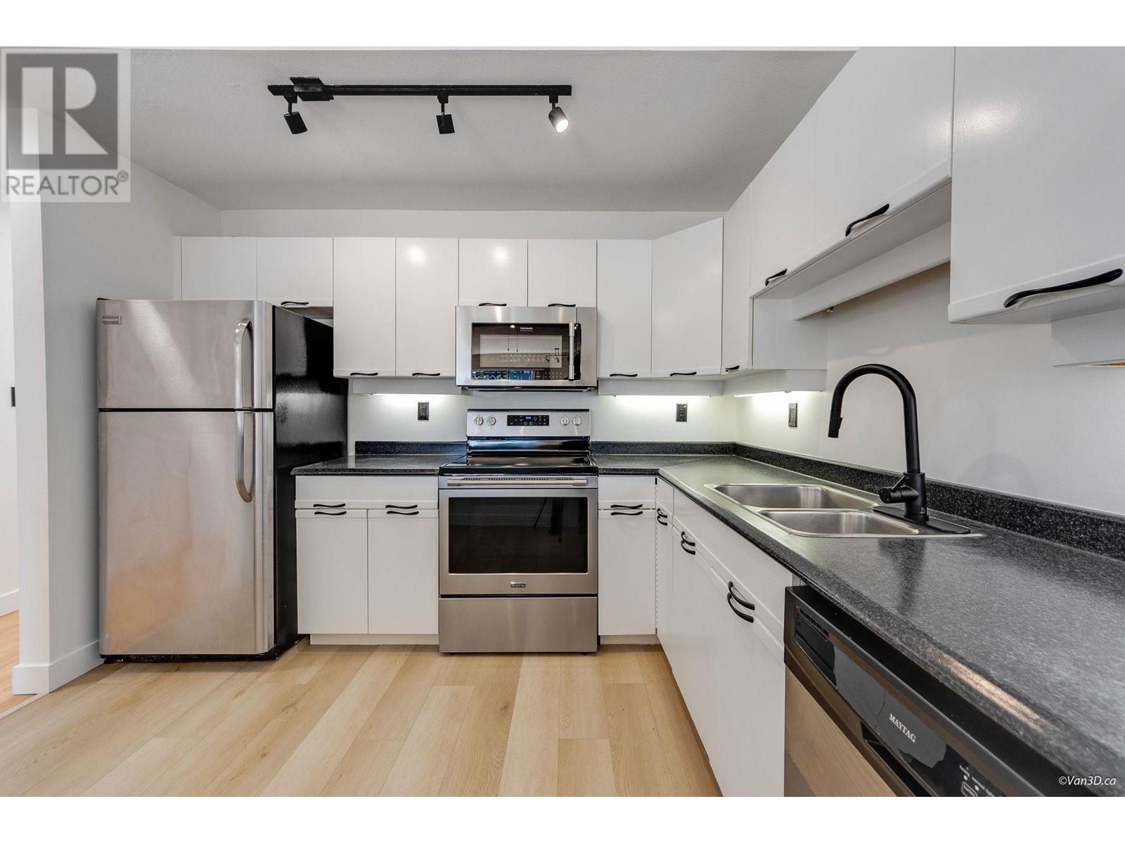 401 3421 Curle Avenue, Burnaby, British Columbia  V5G 4P4 - Photo 6 - R2969936