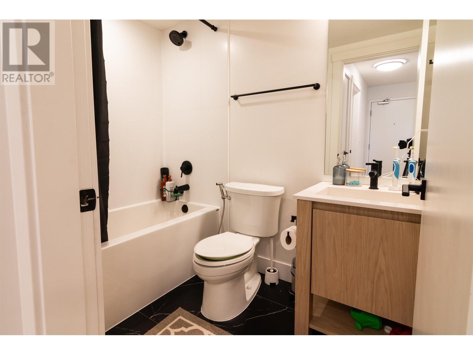 Property at 1106 2180 KELLY AVENUE image 4