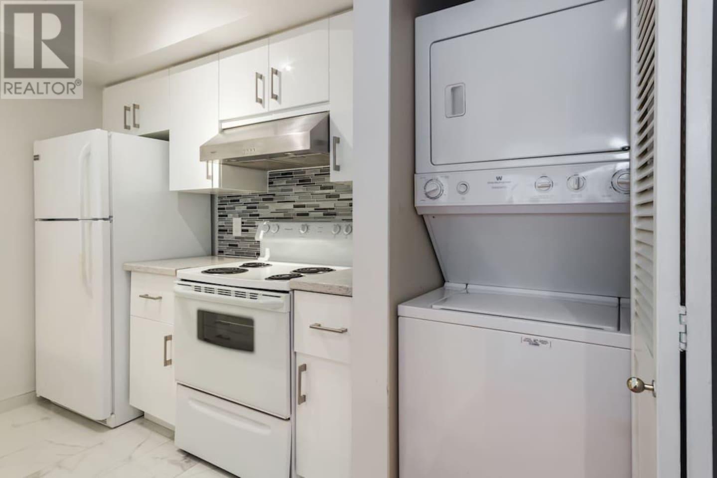 Listing Picture 9 of 13 : 4 1101 W 8TH AVENUE, Vancouver / 溫哥華 - 魯藝地產 Yvonne Lu Group - MLS Medallion Club Member