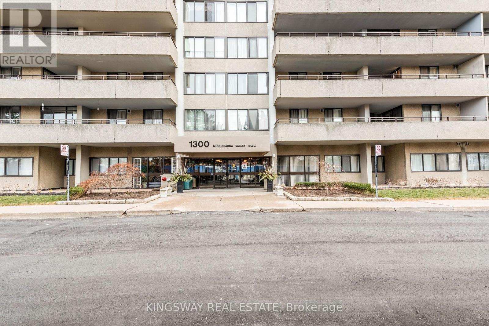 201 - 1300 Mississauga Valley Boulevard, Mississauga, Ontario  L4Y 3Z2 - Photo 1 - W11987904