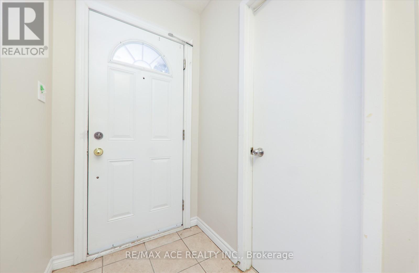 40 - 811 Military Trail, Toronto, Ontario  M1E 4P6 - Photo 4 - E11988417