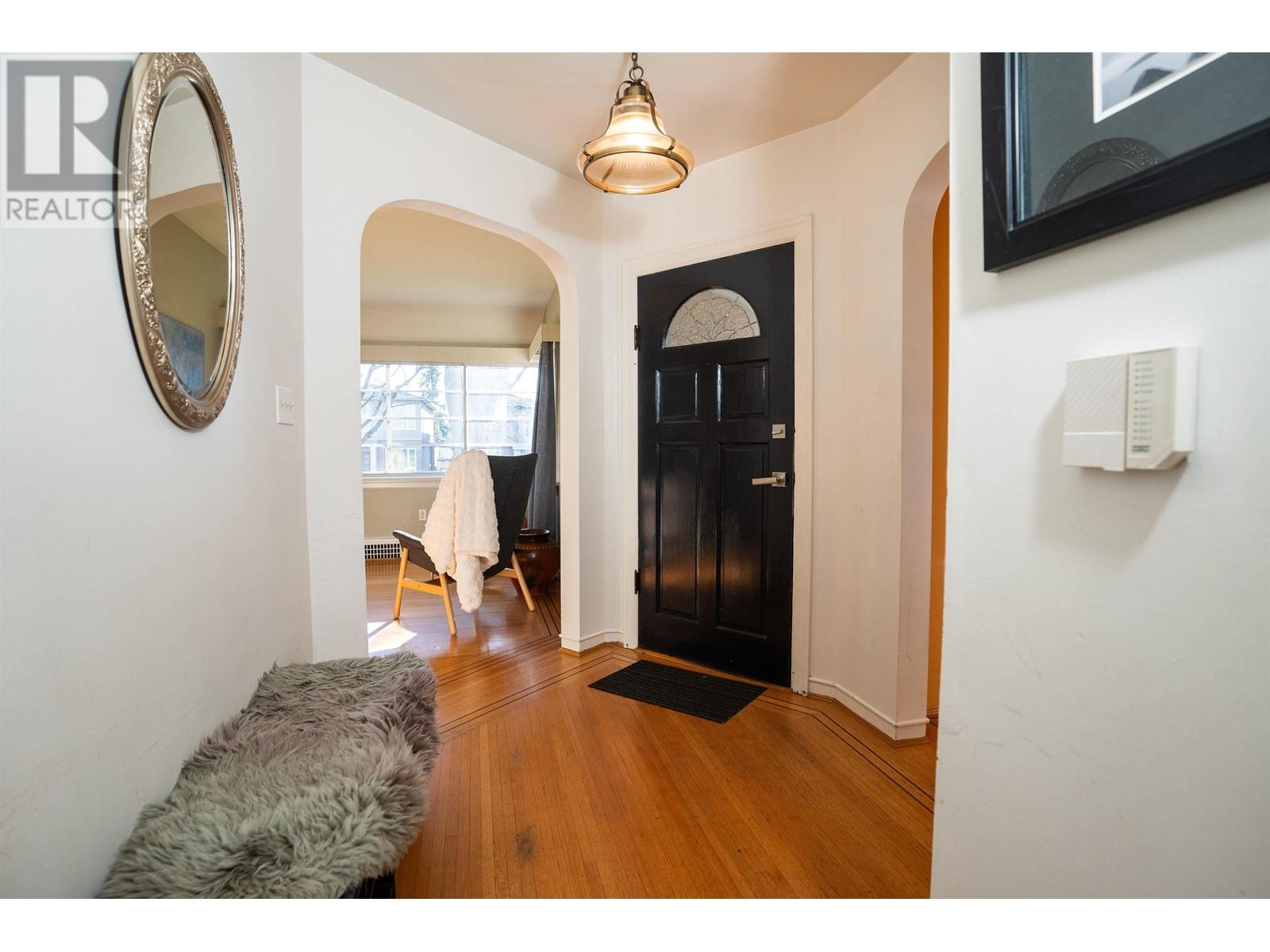 3949 W 32nd Avenue, Vancouver, British Columbia  V6S 1Z4 - Photo 2 - R2970519