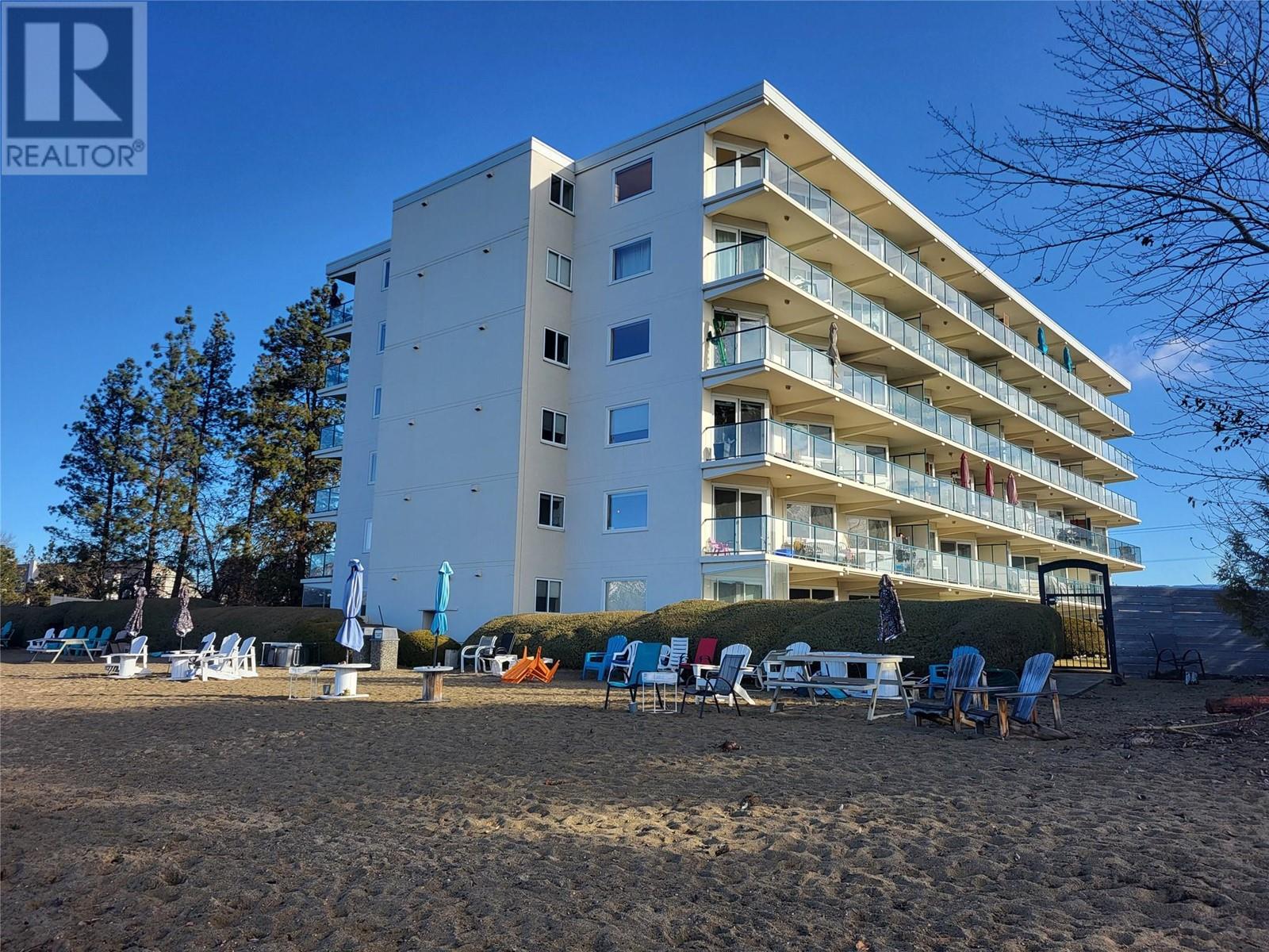 Property at 4058 Lakeshore Road Unit# 205 image 3