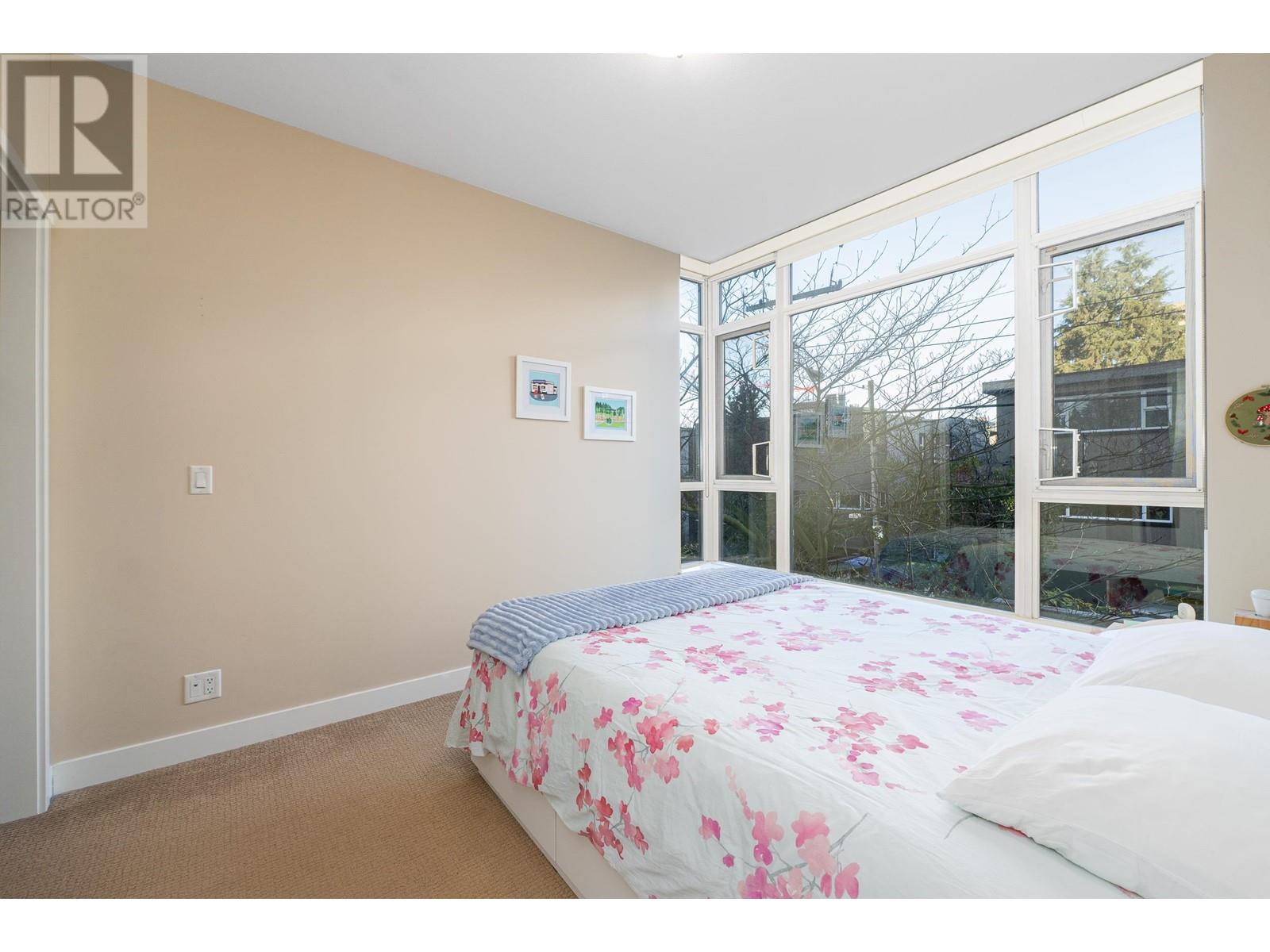 Listing Picture 16 of 25 : 203 1333 W 11TH AVENUE, Vancouver / 溫哥華 - 魯藝地產 Yvonne Lu Group - MLS Medallion Club Member