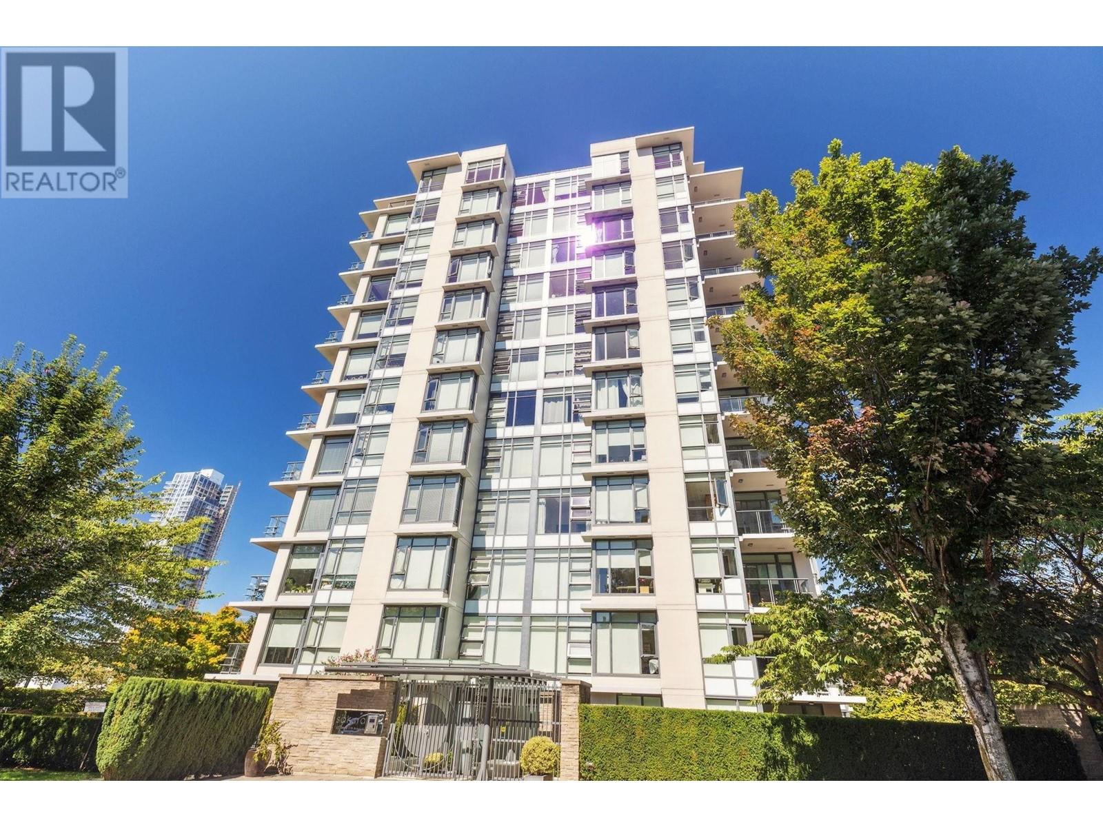 Listing Picture 2 of 25 : 203 1333 W 11TH AVENUE, Vancouver / 溫哥華 - 魯藝地產 Yvonne Lu Group - MLS Medallion Club Member