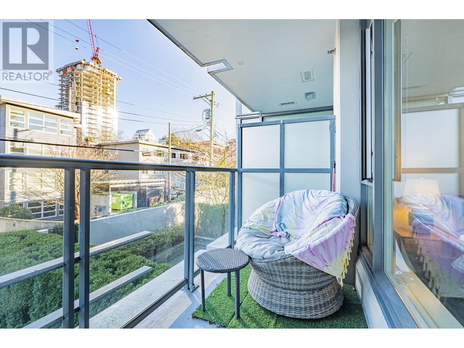 Listing Picture 20 of 25 : 203 1333 W 11TH AVENUE, Vancouver / 溫哥華 - 魯藝地產 Yvonne Lu Group - MLS Medallion Club Member