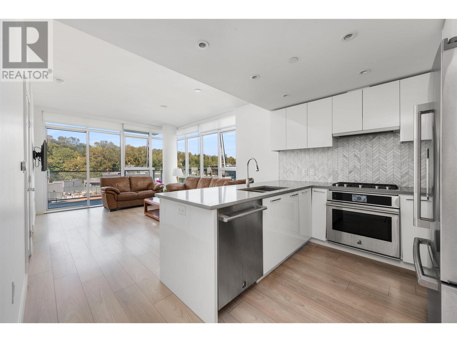 Listing Picture 6 of 28 : 808 8570 RIVERGRASS DRIVE, Vancouver / 溫哥華 - 魯藝地產 Yvonne Lu Group - MLS Medallion Club Member