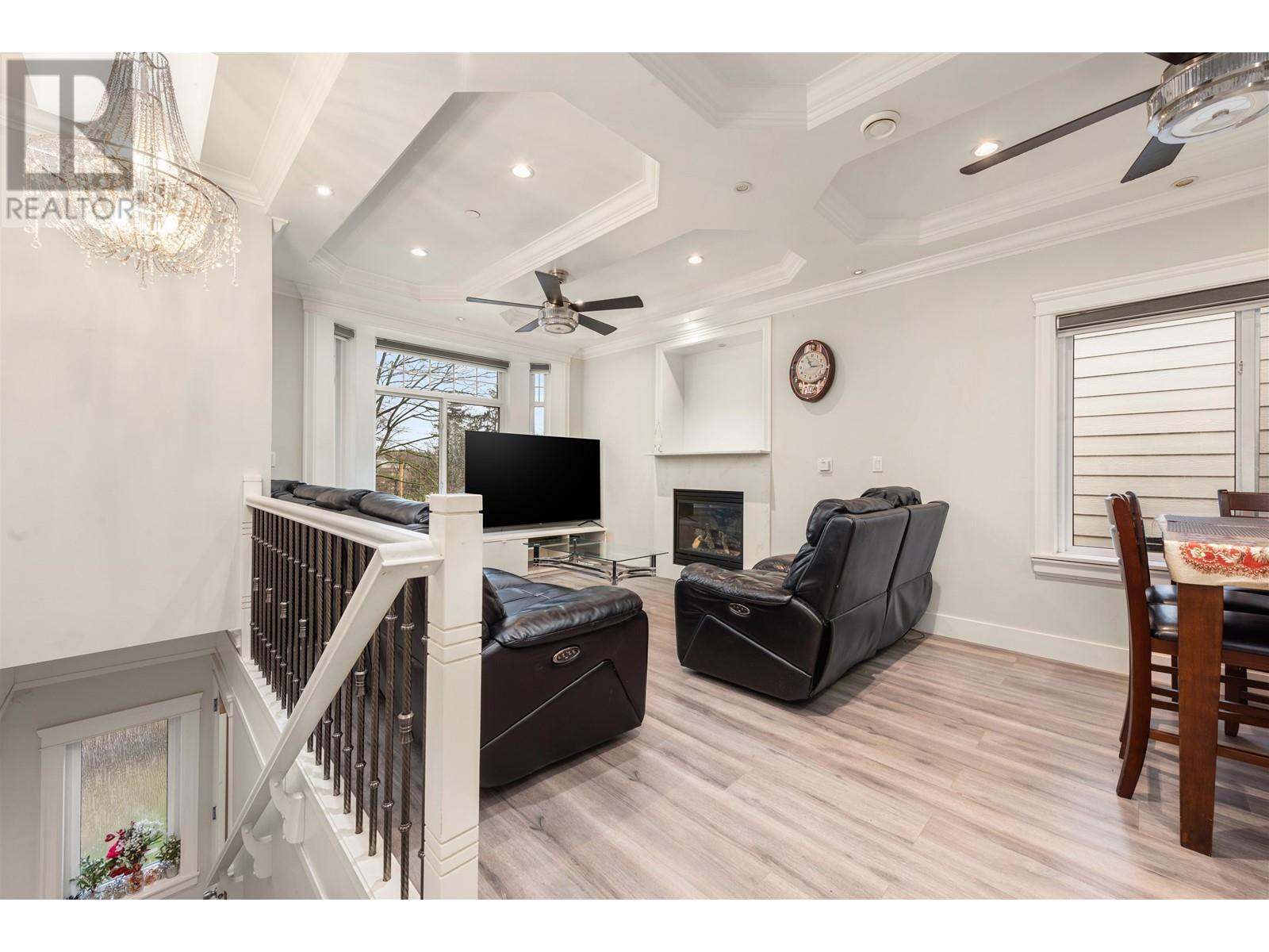 Listing Picture 2 of 16 : 765 SKEENA STREET, Vancouver / 溫哥華 - 魯藝地產 Yvonne Lu Group - MLS Medallion Club Member