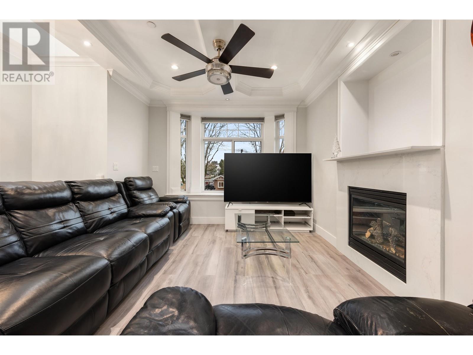 Listing Picture 4 of 16 : 765 SKEENA STREET, Vancouver / 溫哥華 - 魯藝地產 Yvonne Lu Group - MLS Medallion Club Member