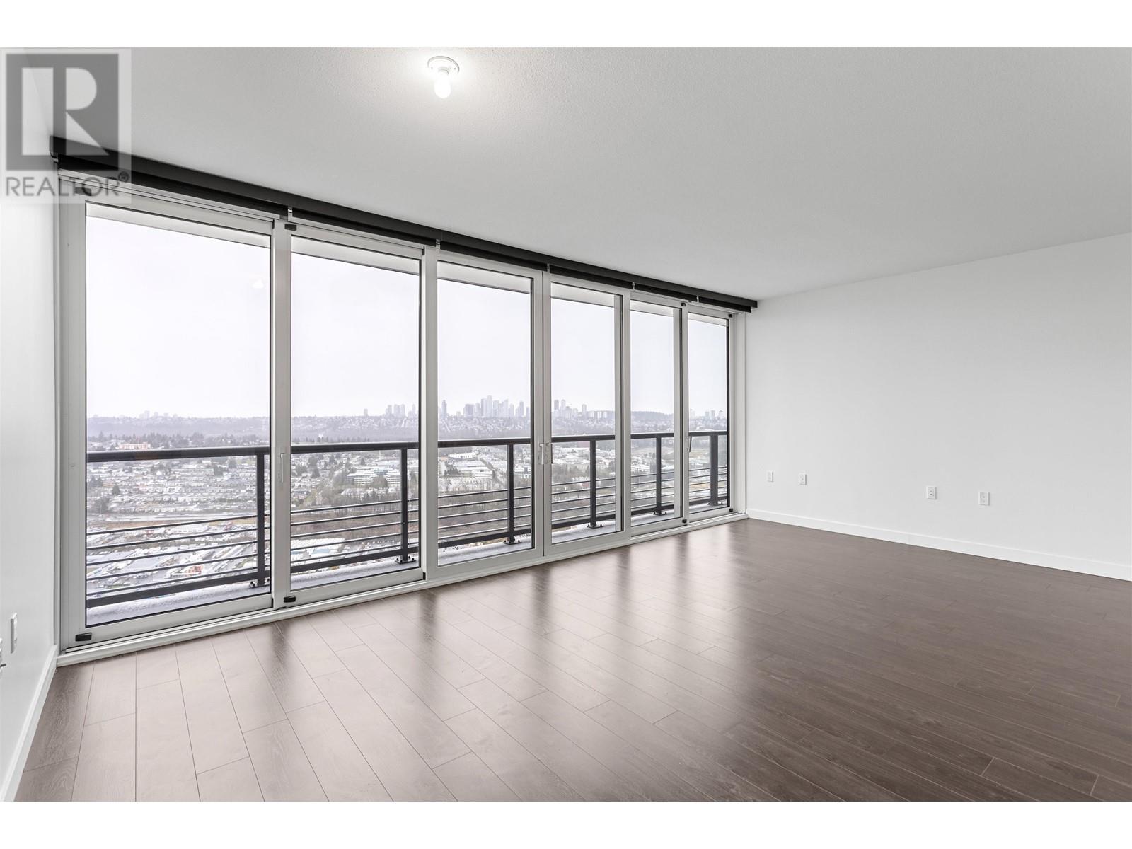 Listing Picture 10 of 36 : 4107 4720 LOUGHEED HIGHWAY, Burnaby / 本拿比 - 魯藝地產 Yvonne Lu Group - MLS Medallion Club Member