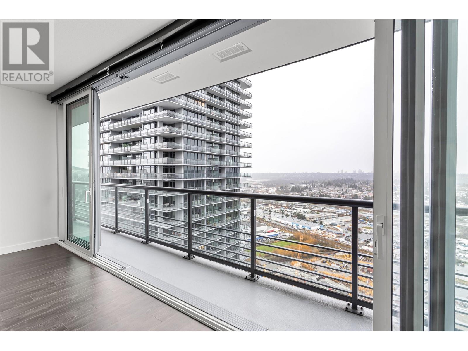 Listing Picture 18 of 36 : 4107 4720 LOUGHEED HIGHWAY, Burnaby / 本拿比 - 魯藝地產 Yvonne Lu Group - MLS Medallion Club Member