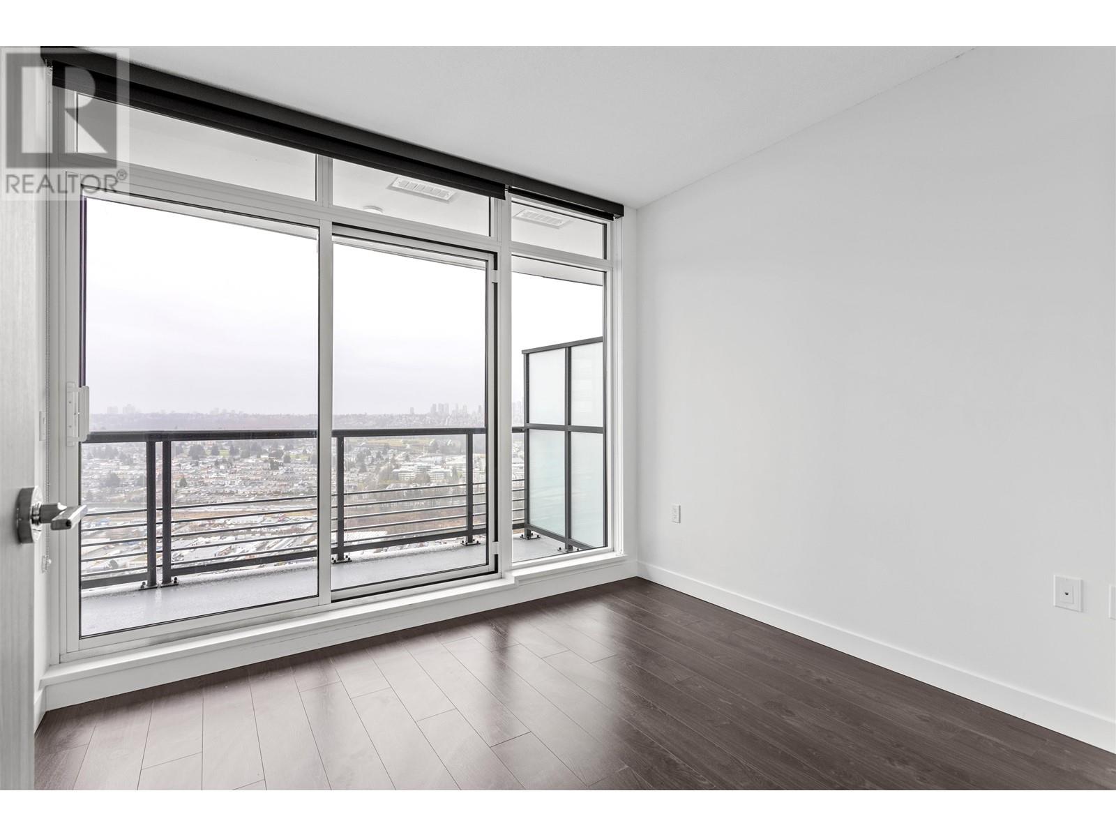 Listing Picture 26 of 36 : 4107 4720 LOUGHEED HIGHWAY, Burnaby / 本拿比 - 魯藝地產 Yvonne Lu Group - MLS Medallion Club Member