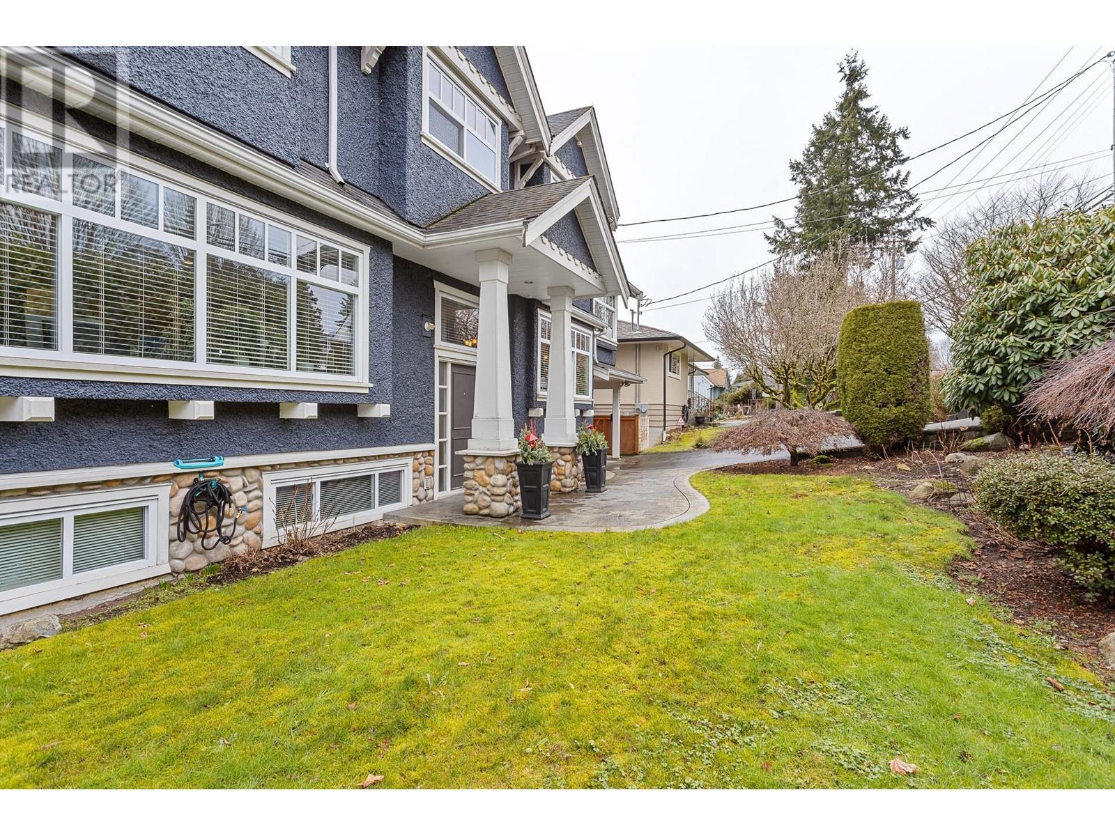 Property at 1122 ROCHESTER AVENUE image 3