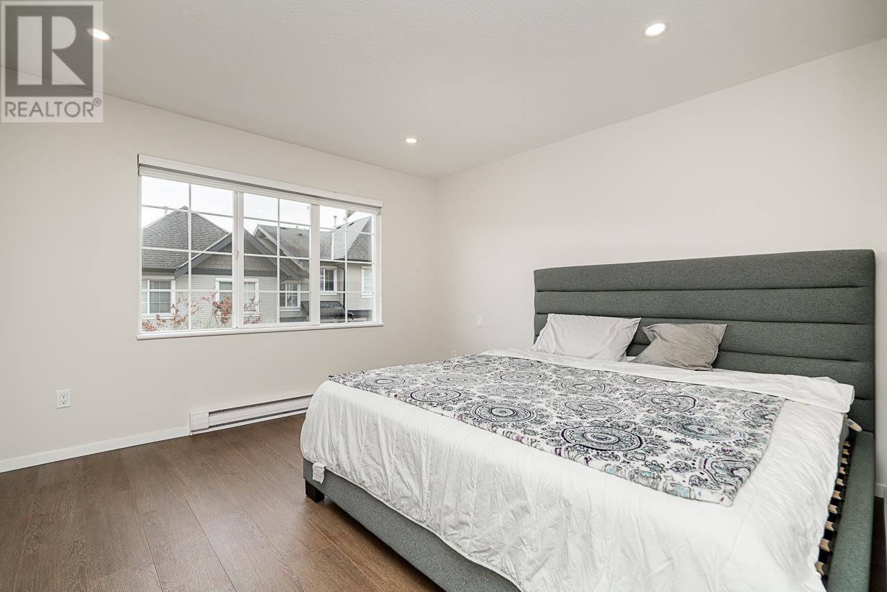Listing Picture 11 of 32 : 12 9088 HALSTON COURT, Burnaby / 本拿比 - 魯藝地產 Yvonne Lu Group - MLS Medallion Club Member