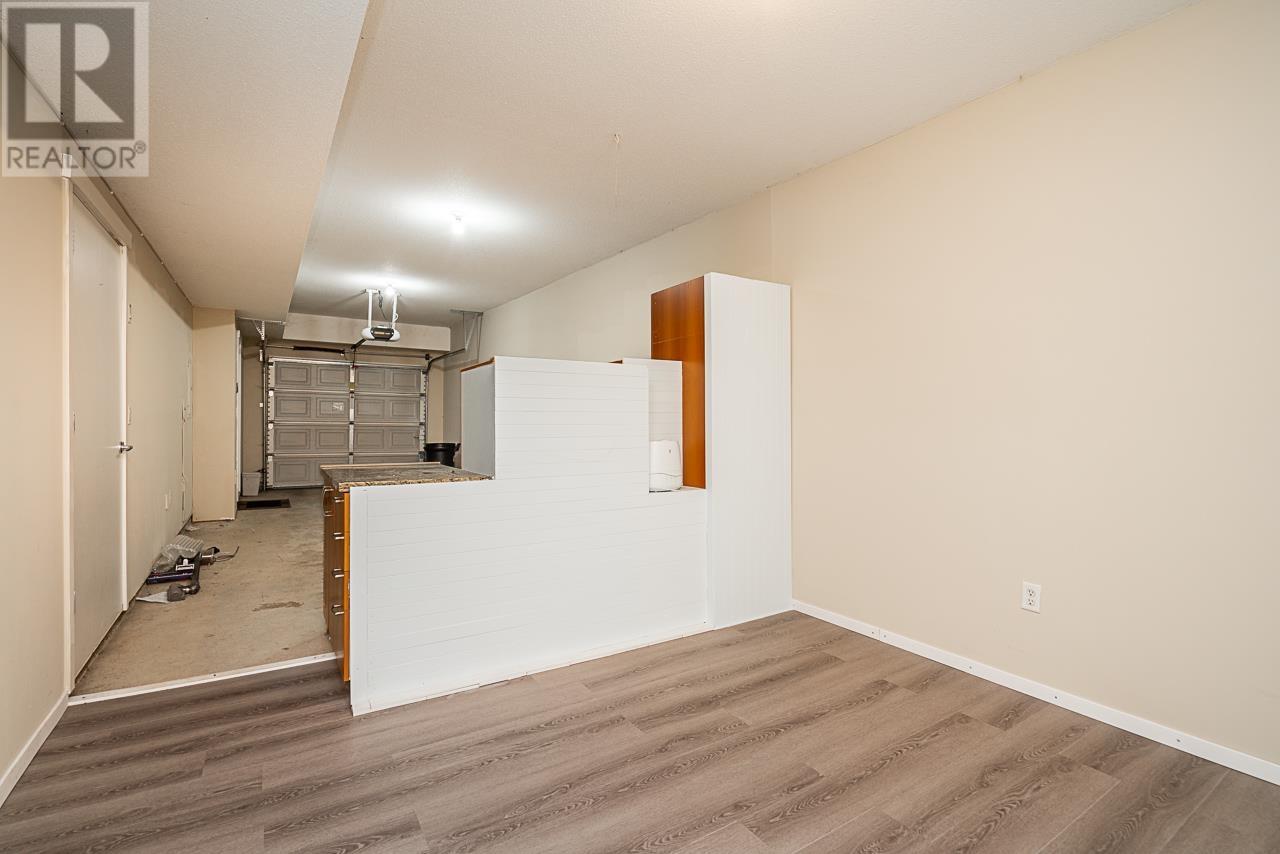Listing Picture 26 of 32 : 12 9088 HALSTON COURT, Burnaby / 本拿比 - 魯藝地產 Yvonne Lu Group - MLS Medallion Club Member