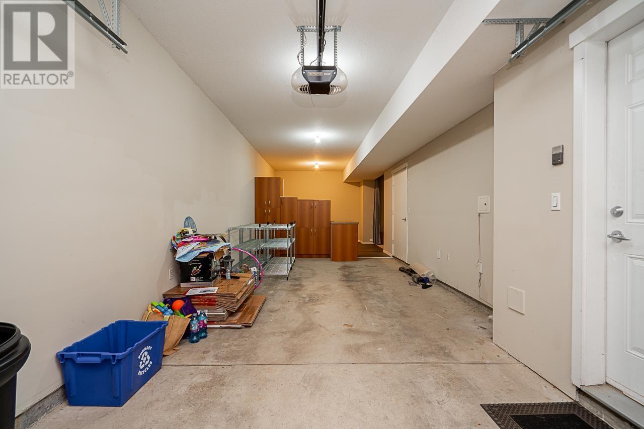 Listing Picture 28 of 32 : 12 9088 HALSTON COURT, Burnaby / 本拿比 - 魯藝地產 Yvonne Lu Group - MLS Medallion Club Member