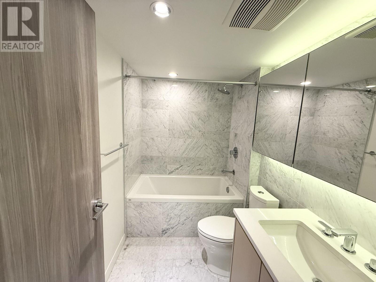 Listing Picture 14 of 19 : 205 8800 HAZELBRIDGE WAY, Richmond / 烈治文 - 魯藝地產 Yvonne Lu Group - MLS Medallion Club Member