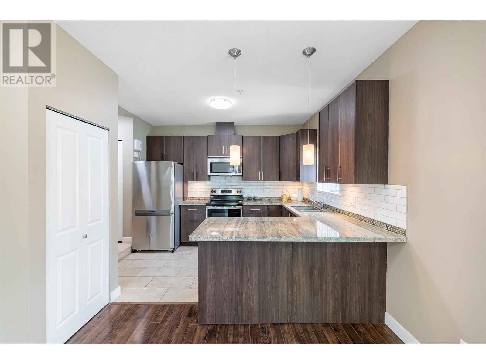 208 3888 Norfolk Street, Burnaby, British Columbia  V5G 1E5 - Photo 6 - R2970763