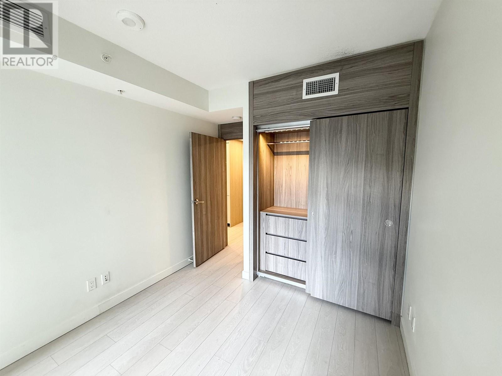 Listing Picture 13 of 19 : 205 8800 HAZELBRIDGE WAY, Richmond / 烈治文 - 魯藝地產 Yvonne Lu Group - MLS Medallion Club Member