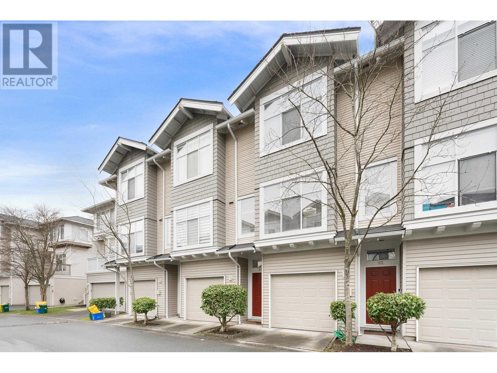 Listing Picture 2 of 37 : 83 6588 BARNARD DRIVE, Richmond / 烈治文 - 魯藝地產 Yvonne Lu Group - MLS Medallion Club Member