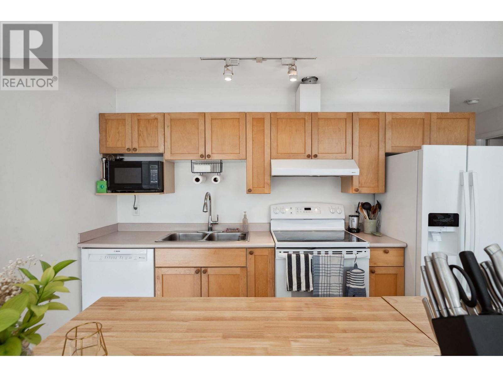 126 San Juan Place, Coquitlam, British Columbia  V3K 6Y8 - Photo 29 - R2970785