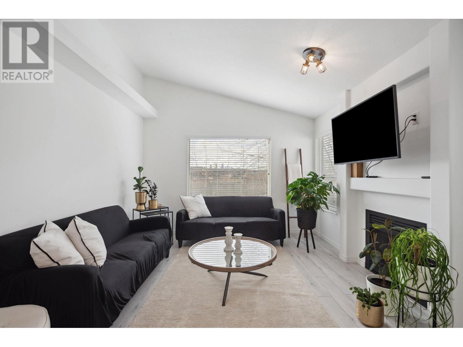 Property at 126 SAN JUAN PLACE image 3