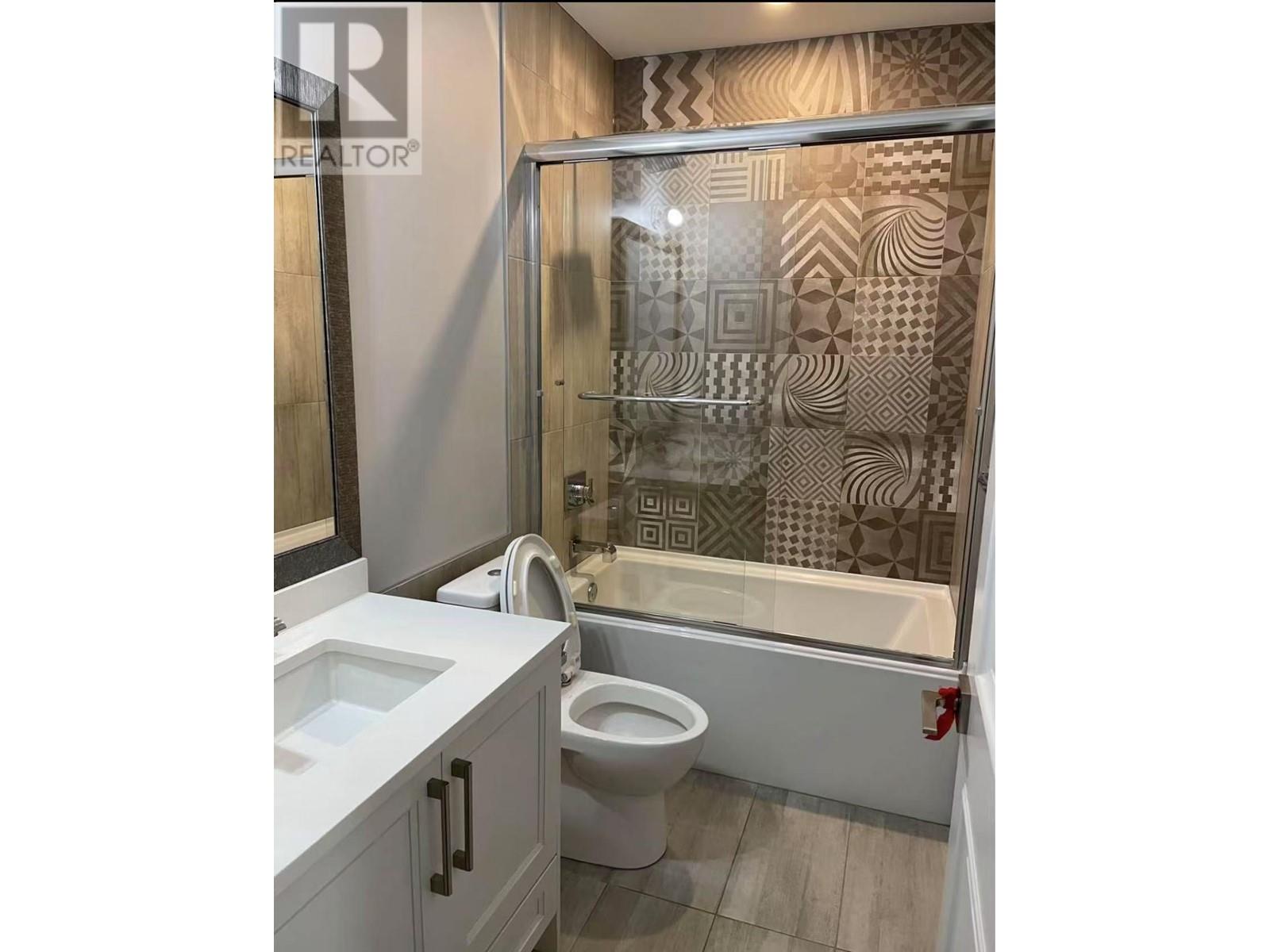 2 Bed Suite 6011 Mckee Street, Burnaby, British Columbia  V5J 2V6 - Photo 5 - R2970788