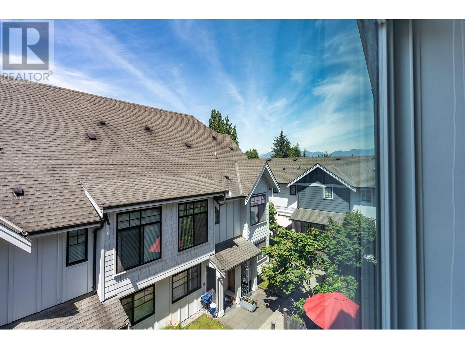 Listing Picture 16 of 26 : 3 5188 SAVILE ROW, Burnaby / 本拿比 - 魯藝地產 Yvonne Lu Group - MLS Medallion Club Member