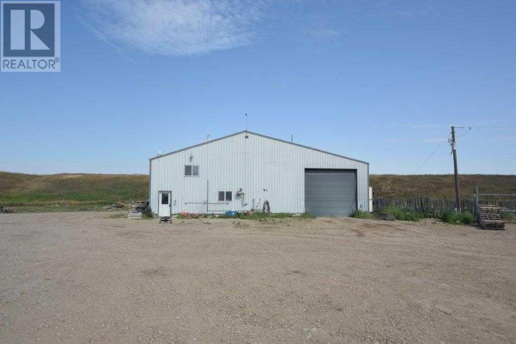 253058 Highway 817, Rural Wheatland County, Alberta  T1P 0V7 - Photo 15 - A2131367