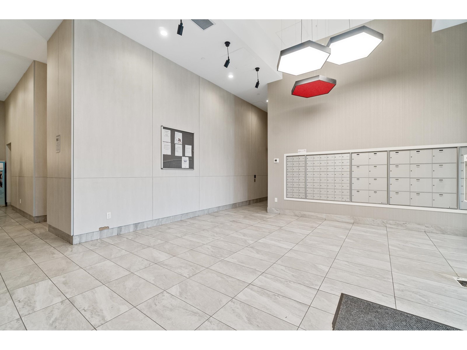 Property at 804 10626 CITY PARKWAY image 3