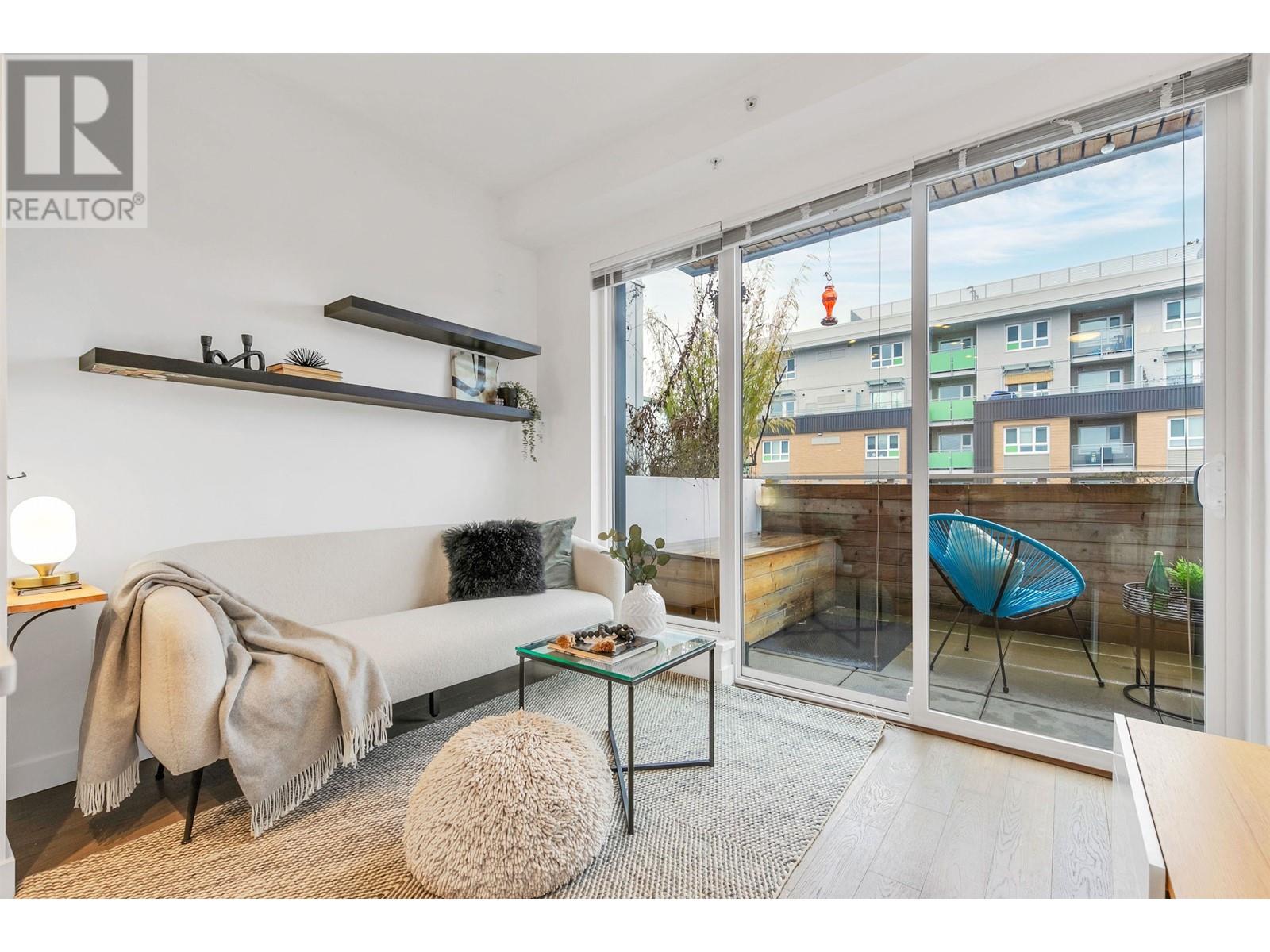 Listing Picture 5 of 31 : PH7 688 E 19TH AVENUE, Vancouver / 溫哥華 - 魯藝地產 Yvonne Lu Group - MLS Medallion Club Member