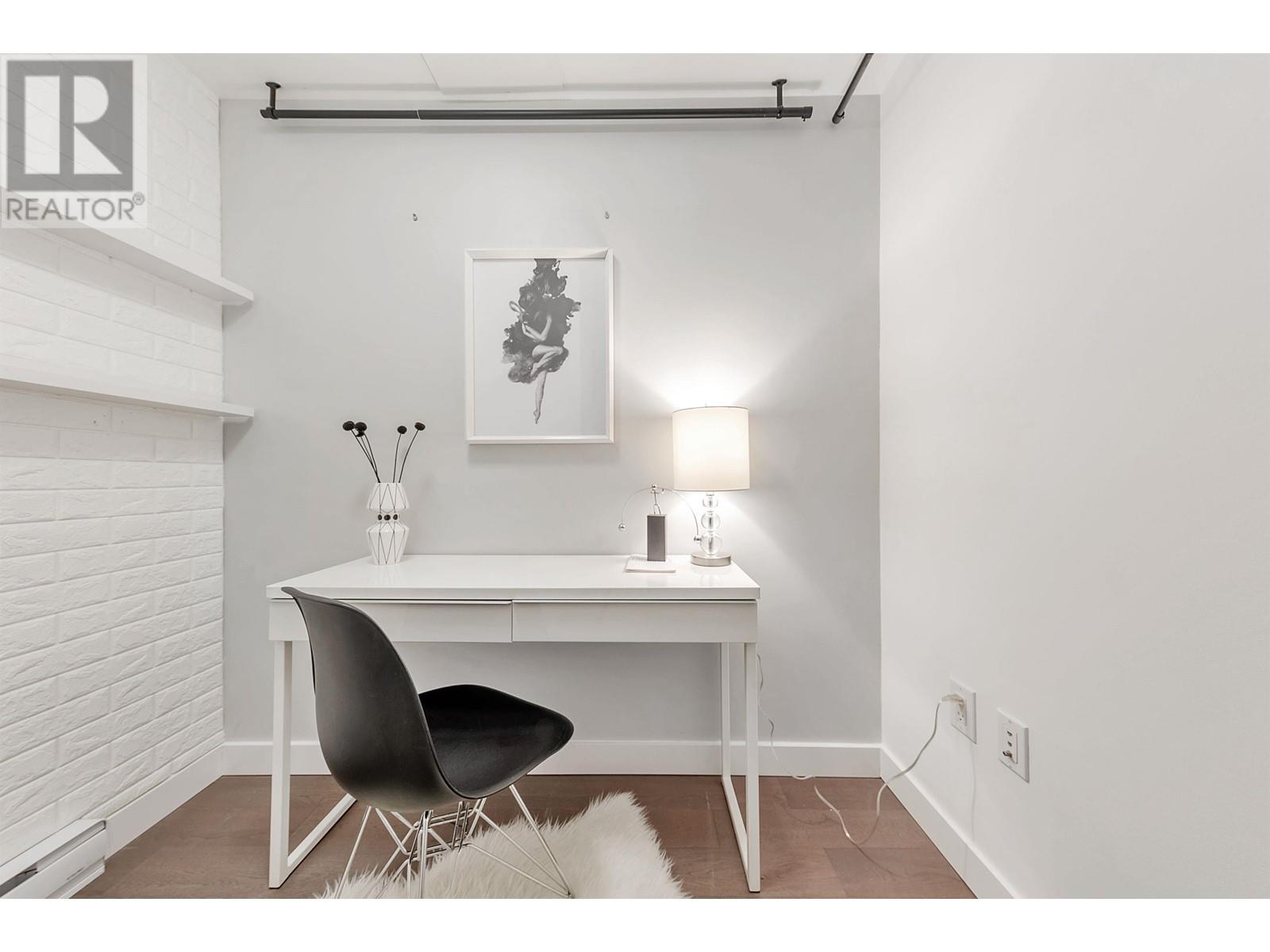 Listing Picture 22 of 31 : PH7 688 E 19TH AVENUE, Vancouver / 溫哥華 - 魯藝地產 Yvonne Lu Group - MLS Medallion Club Member