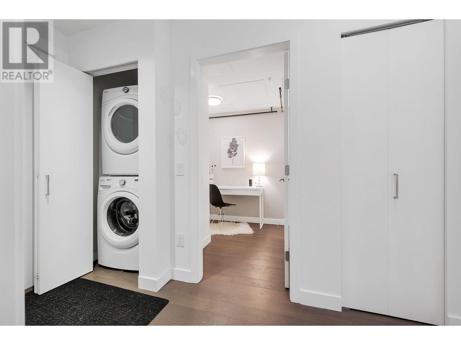 Listing Picture 25 of 31 : PH7 688 E 19TH AVENUE, Vancouver / 溫哥華 - 魯藝地產 Yvonne Lu Group - MLS Medallion Club Member