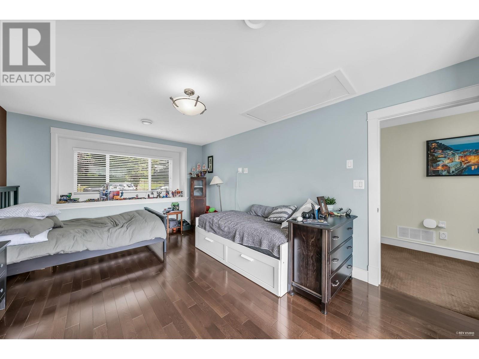 1239 Shavington Street, North Vancouver, British Columbia  V7L 1L1 - Photo 6 - R2970494