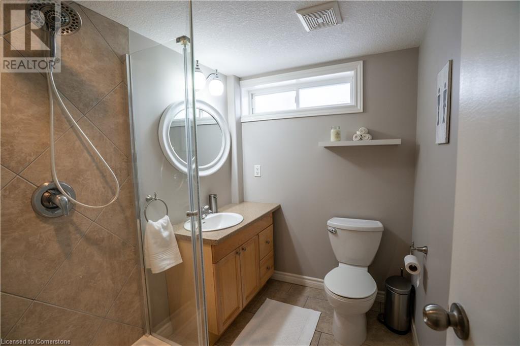 538 Dunbar Road, Kitchener, Ontario  N2M 2W9 - Photo 38 - 40698050