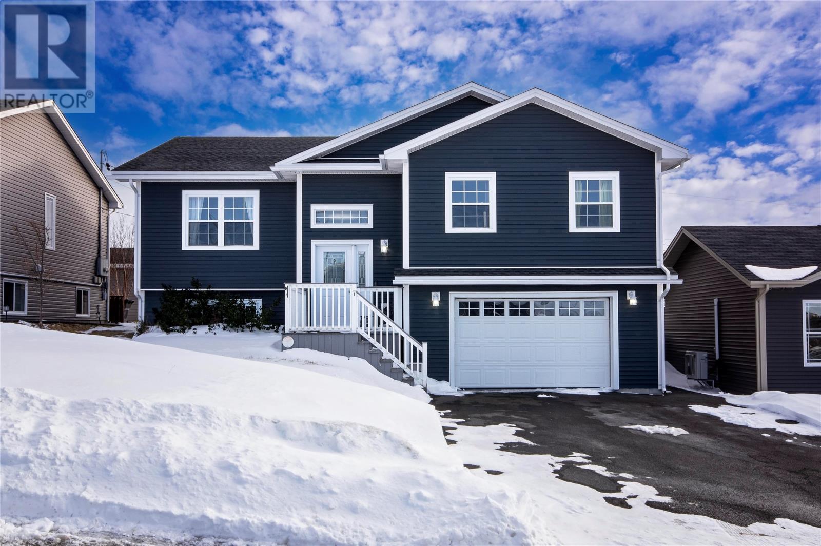 Property at 7 Foxwood Drive image 1