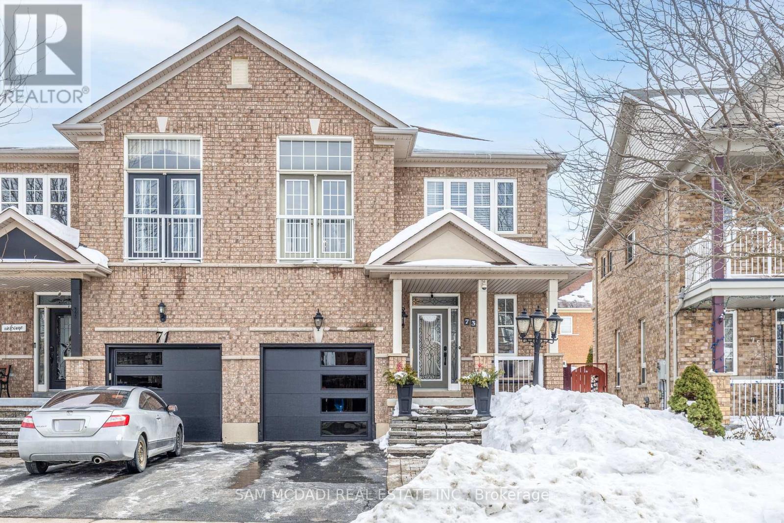 Property at 73 PERGOLA WAY image 1