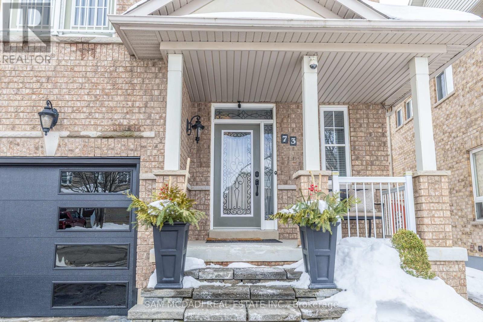 Property at 73 PERGOLA WAY image 2