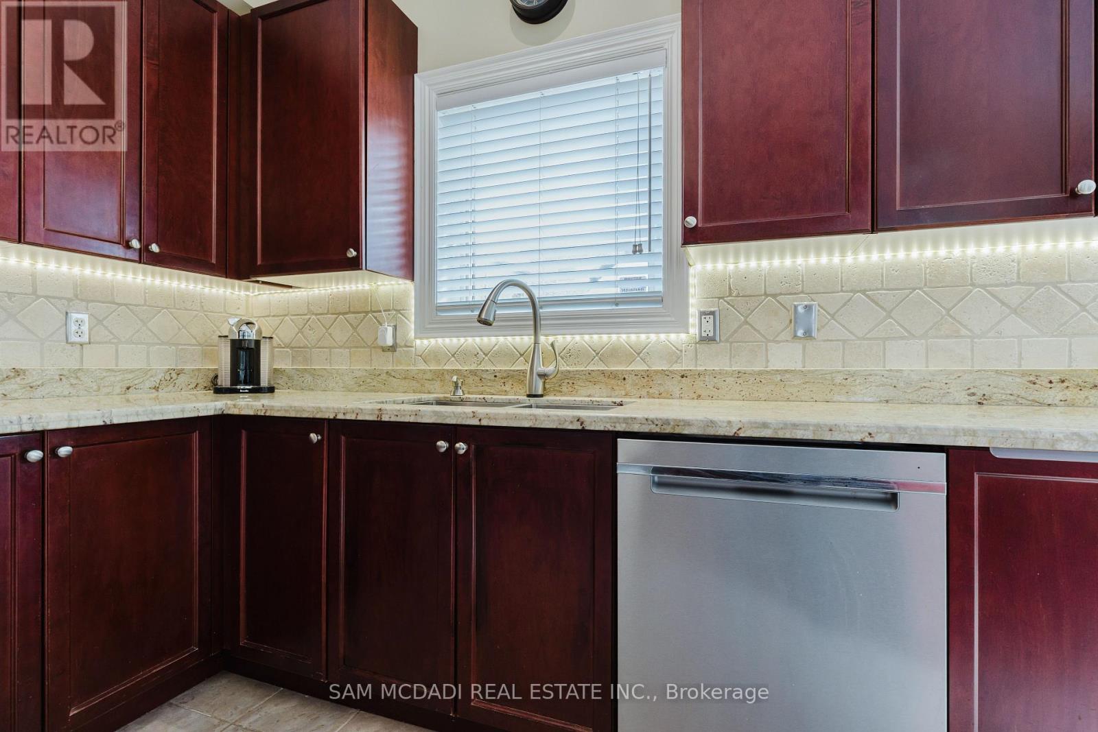73 Pergola Way, Brampton, Ontario  L6Y 5N1 - Photo 26 - W11988627