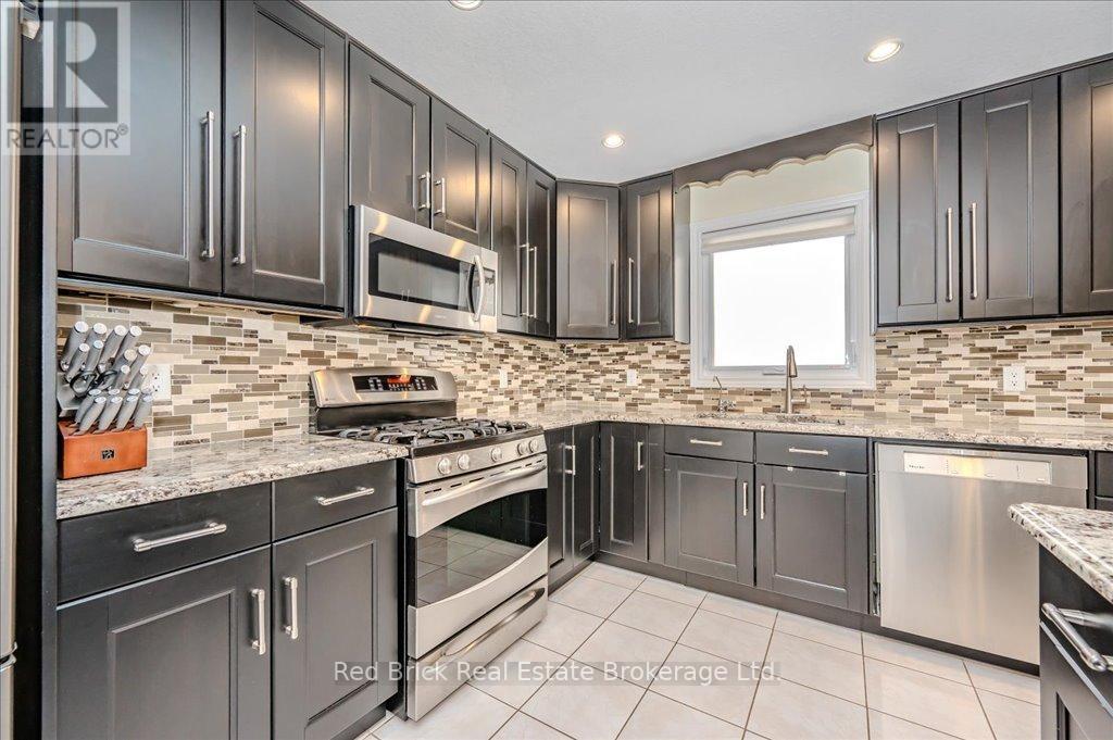Property at 190 DEERPATH DRIVE image 5