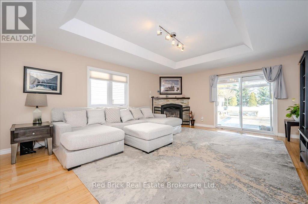 190 Deerpath Drive, Guelph, Ontario  N1K 1W6 - Photo 9 - X11988652