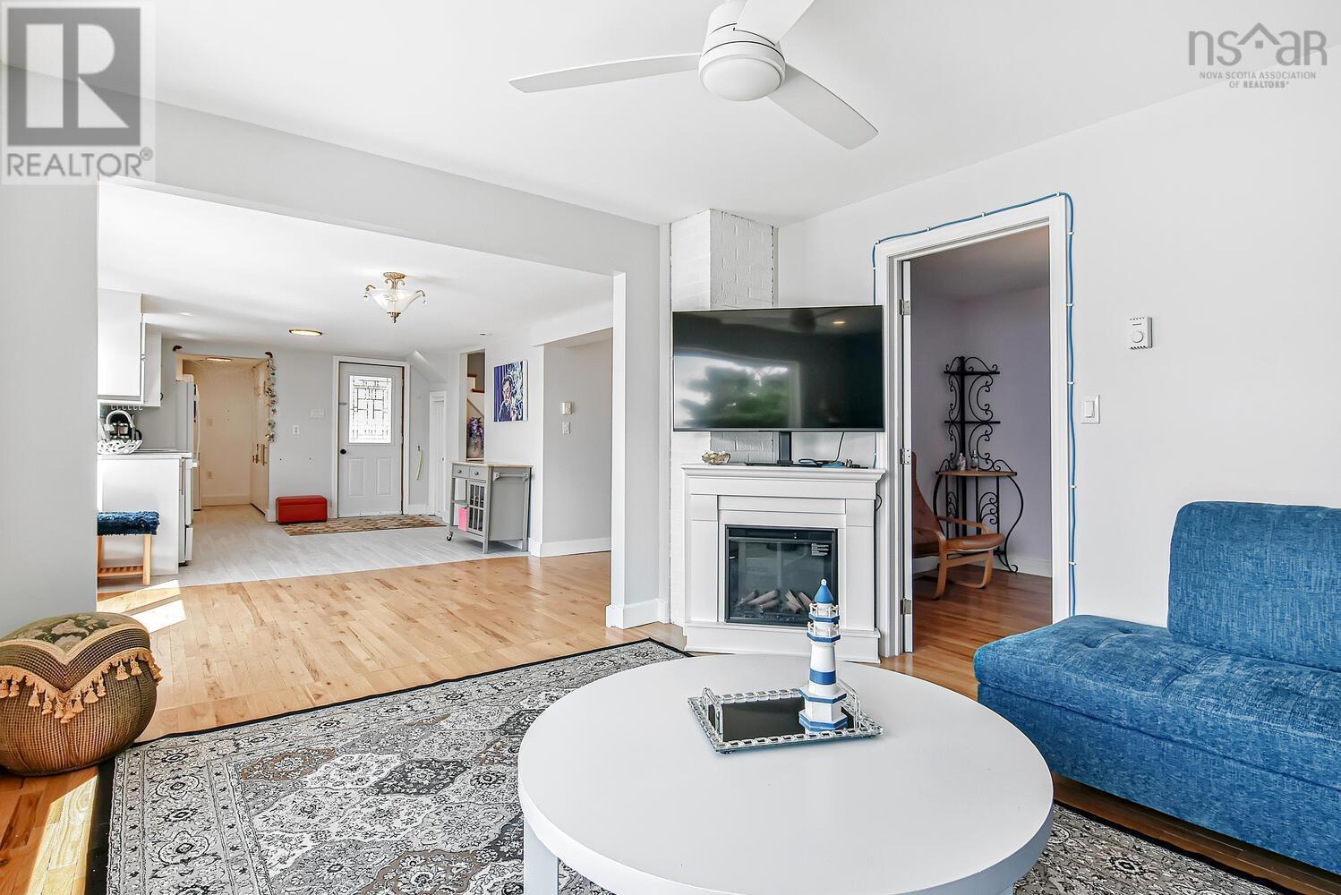 9112 St Margarets Bay Road, Queensland, Nova Scotia  B0J 1T0 - Photo 5 - 202503579