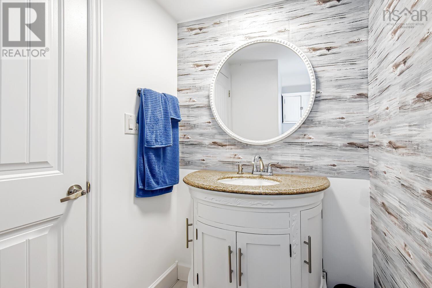 9112 St Margarets Bay Road, Queensland, Nova Scotia  B0J 1T0 - Photo 9 - 202503579