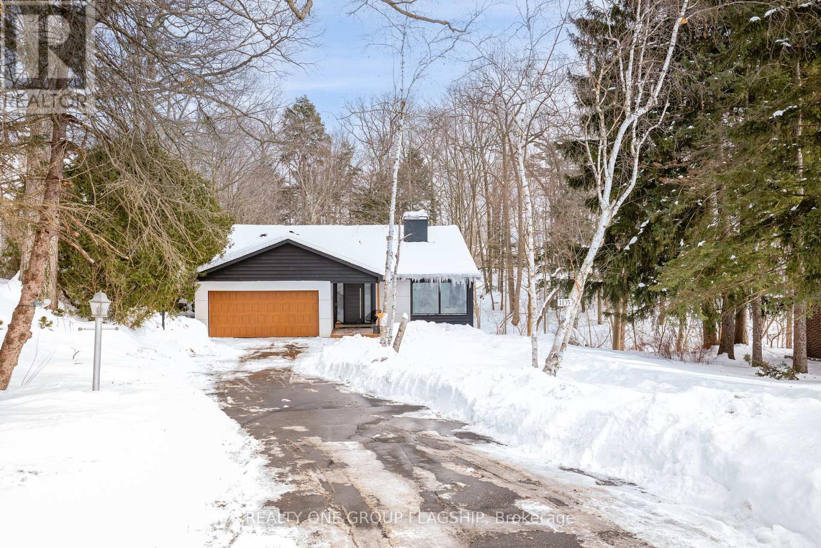 Property at 1135 GREENOAKS DRIVE image 1