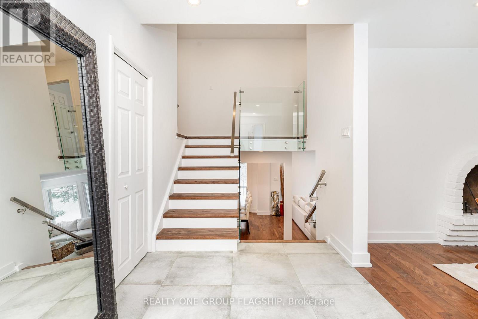 Property at 1135 GREENOAKS DRIVE image 4