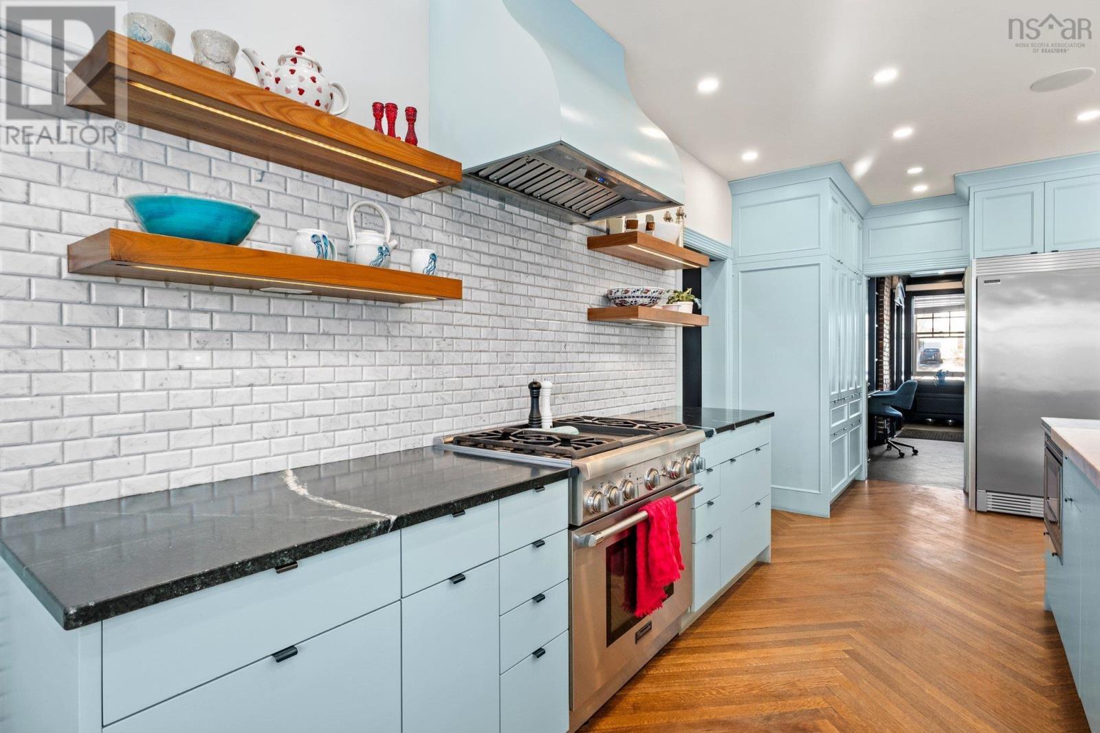 1936 Bloomingdale, Halifax, Nova Scotia  B3H 4E5 - Photo 15 - 202503588