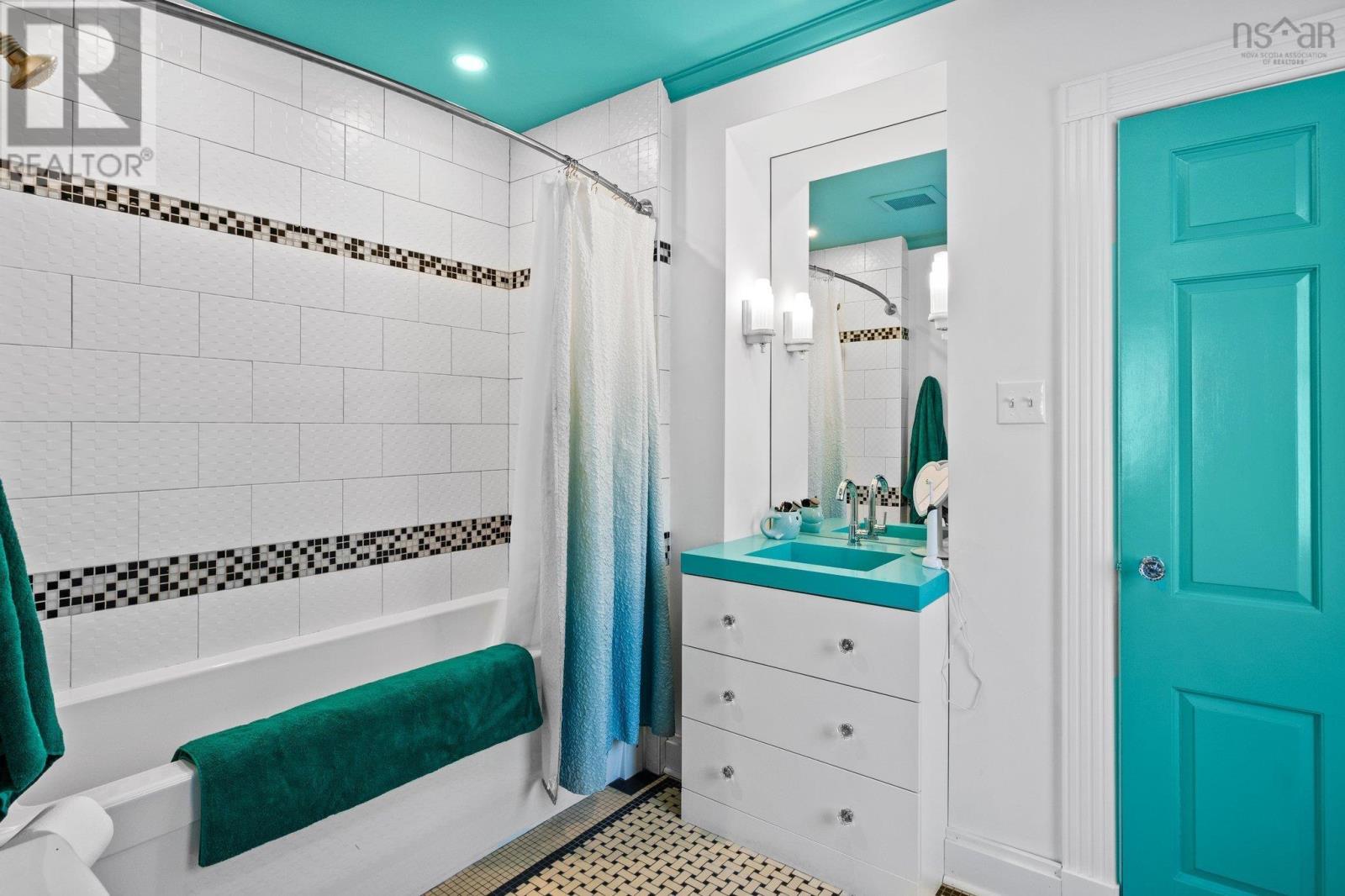 1936 Bloomingdale, Halifax, Nova Scotia  B3H 4E5 - Photo 34 - 202503588