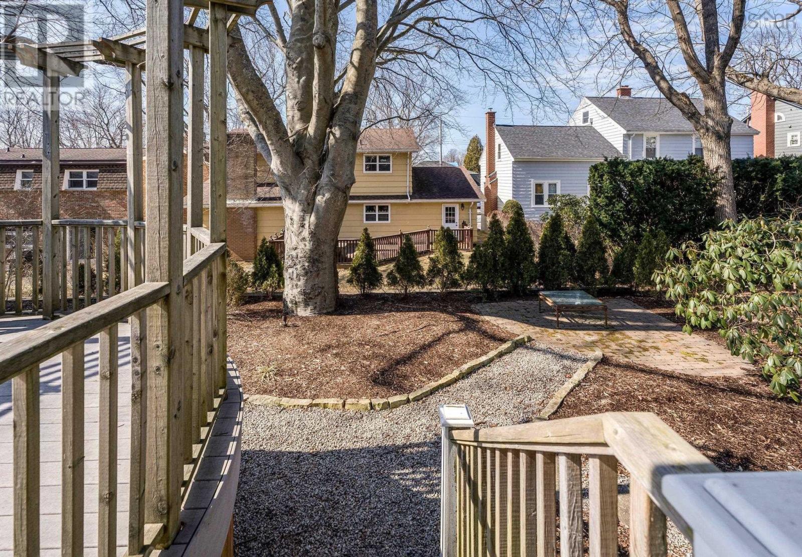 1936 Bloomingdale, Halifax, Nova Scotia  B3H 4E5 - Photo 47 - 202503588