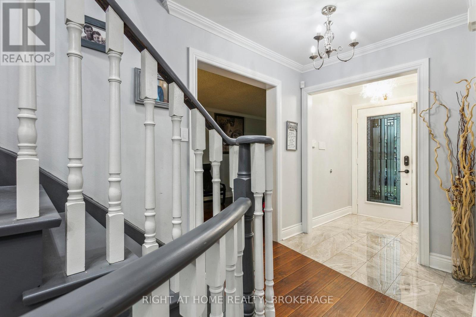 Property at 633 FOTHERGILL BOULEVARD image 4